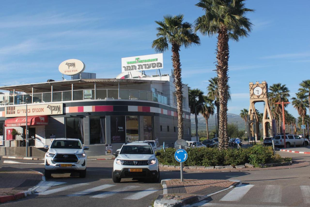 נוף הארבל עם חלון לכינרת Leilighet Migdal Eksteriør bilde